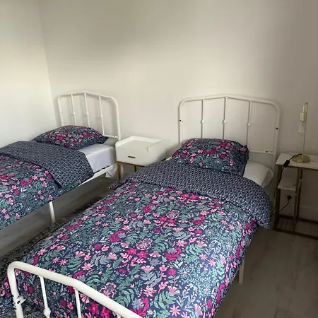 Beautiful 3 Bedroom With Garden * Nizza