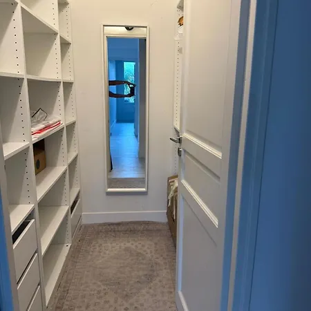 Apartmán Beautiful 3 Bedroom With Garden Nice