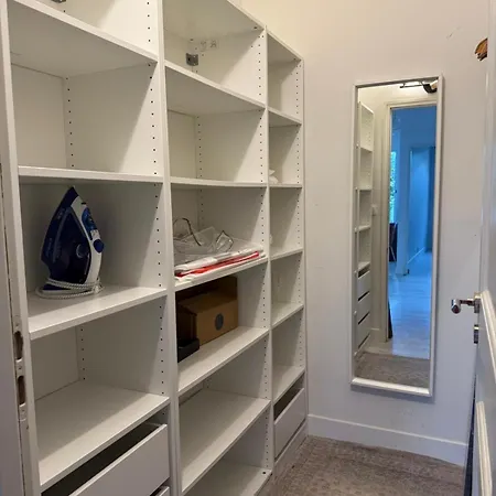 Beautiful 3 Bedroom With Garden *