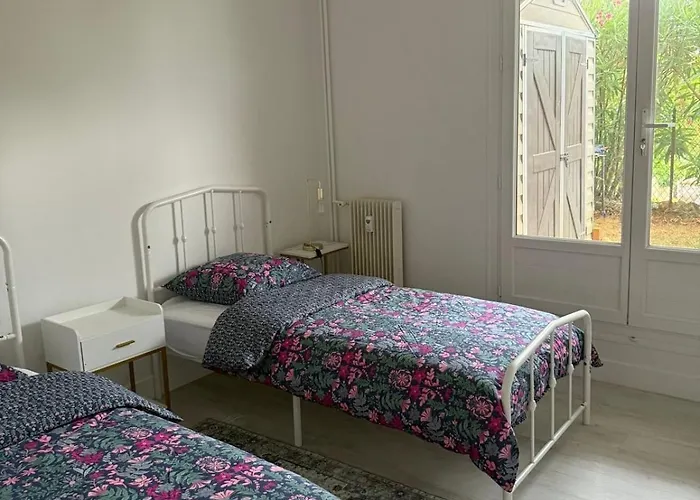 Appartement Beautiful 3 Bedroom With Garden *